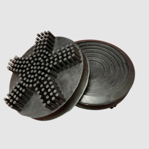 Round Rubber Curry Comb (Colors Vary)
